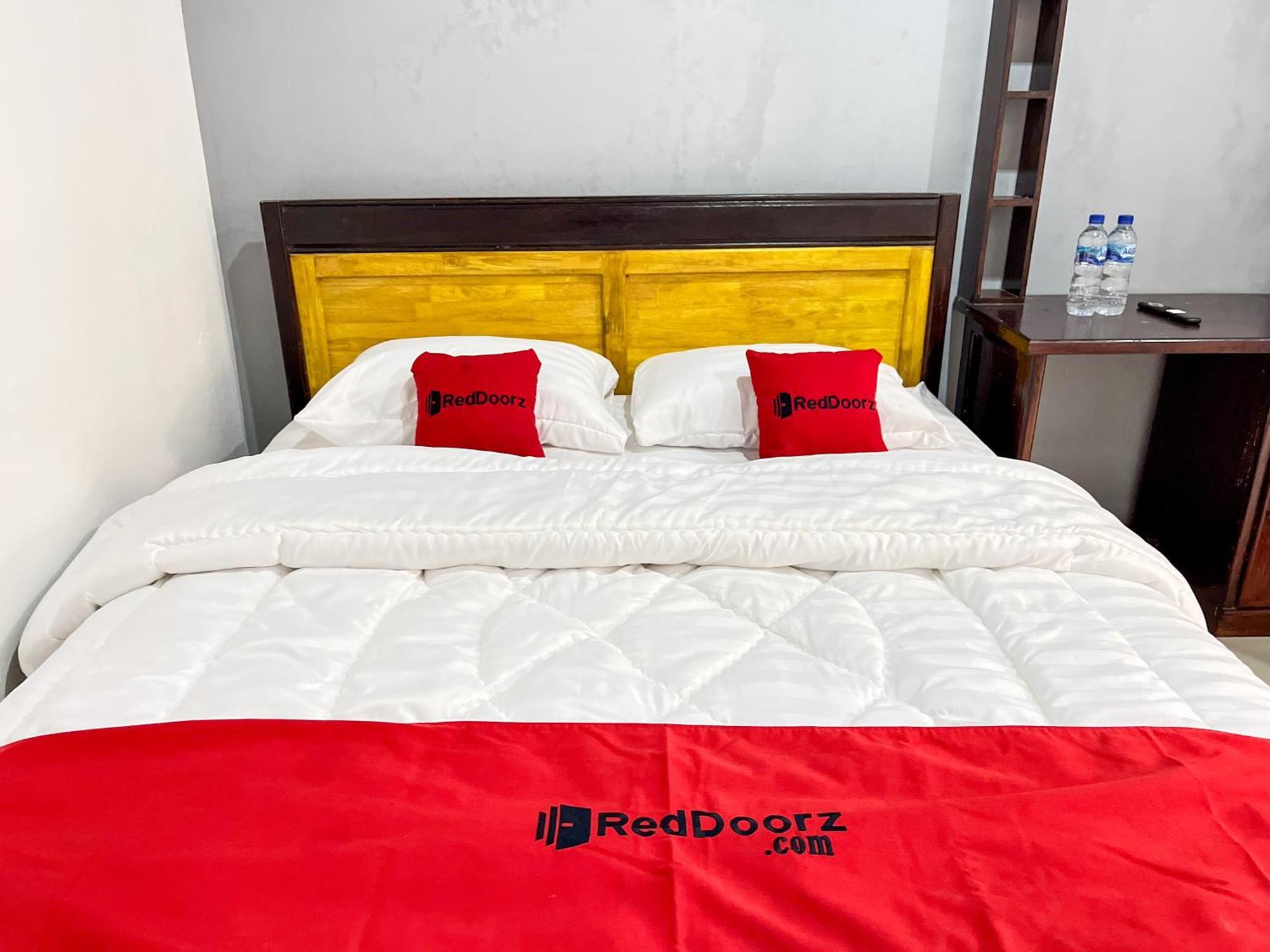 Reddoorz At Rose House Simpang Pemda Medan Selayan Hotel Sunggal Exterior photo