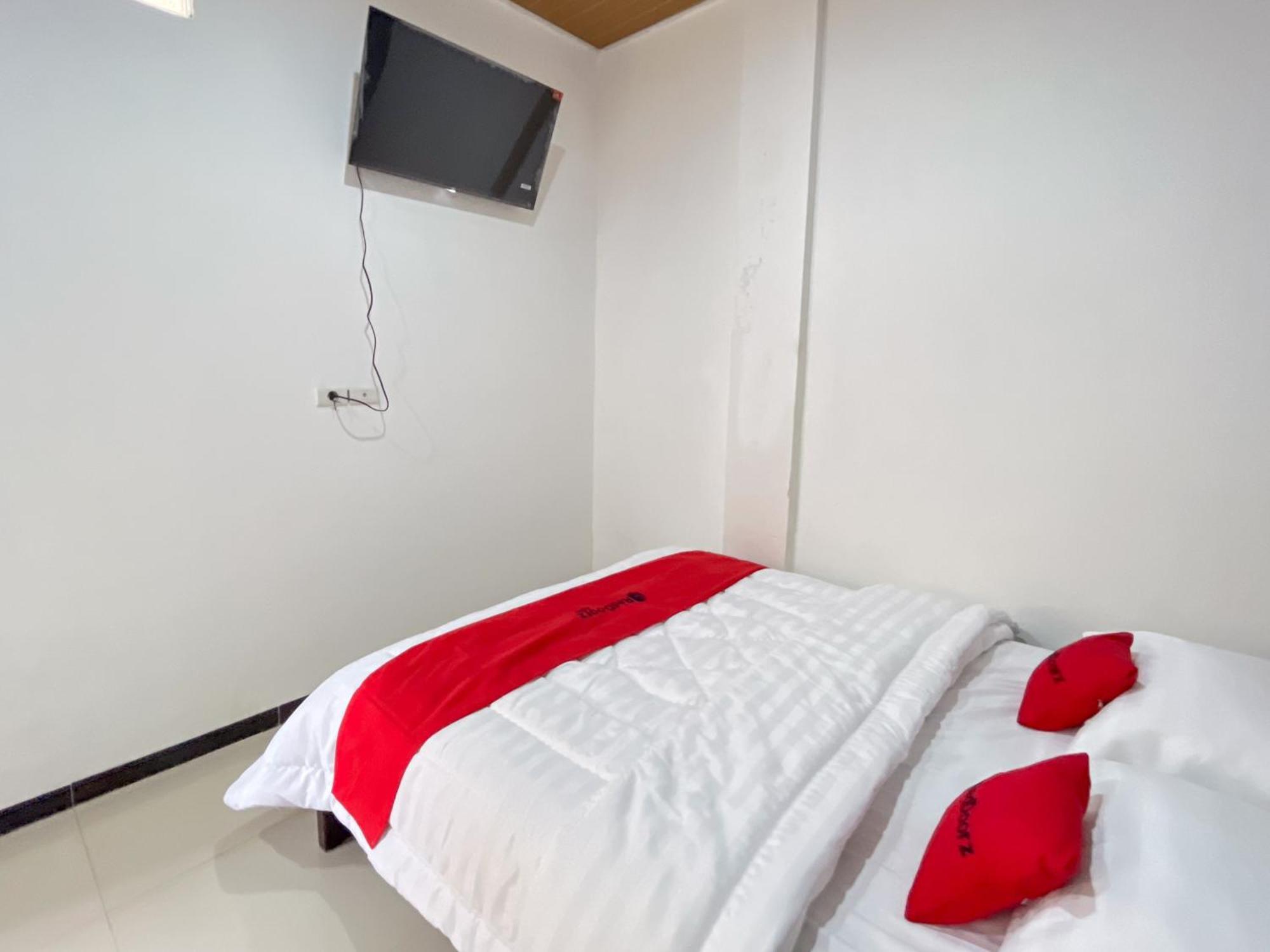 Reddoorz At Rose House Simpang Pemda Medan Selayan Hotel Sunggal Exterior photo